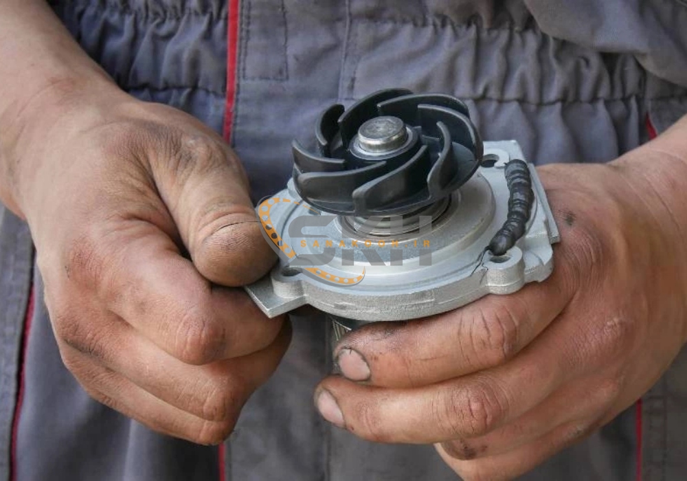 تعویض فیبر و فنر واتر پمپ پراید